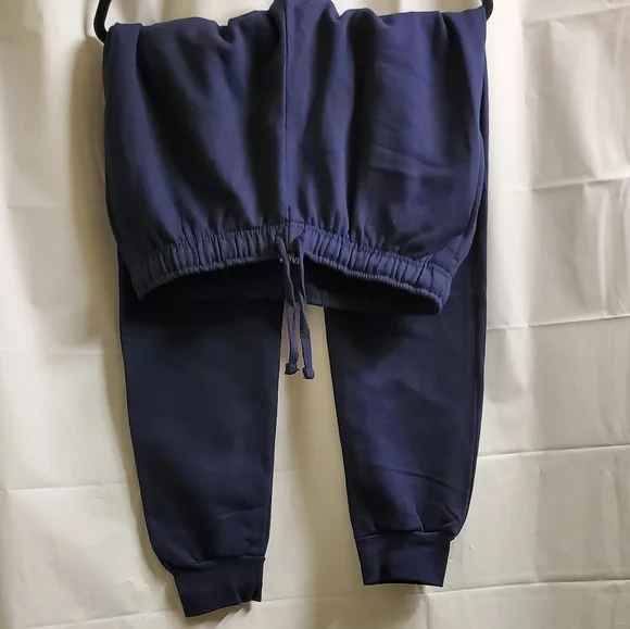 HOLIDAY SALE!!..BRAND NEW MEN'S SWEAT SUIT SZ M - Picture 3 of 4